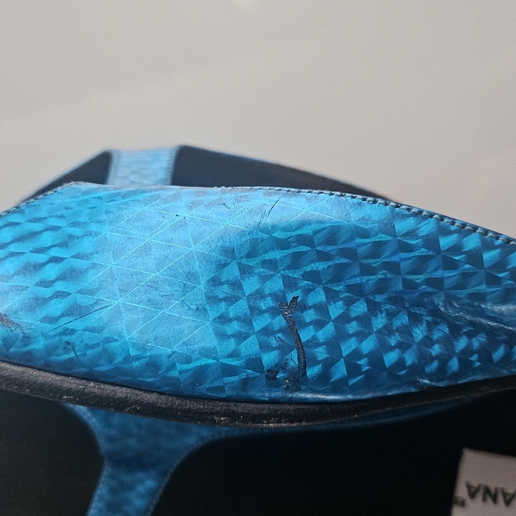 Dolce & Gabbana Metallic Shoes - Picture 5 of 5